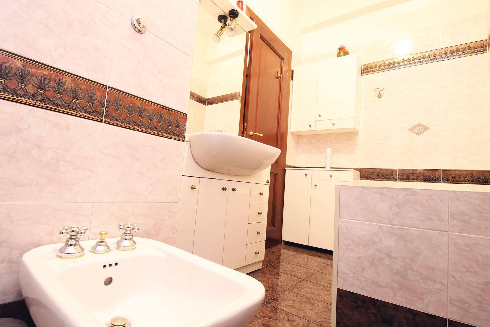 Anastasio II Bed & Breakfast Rome Exterior photo