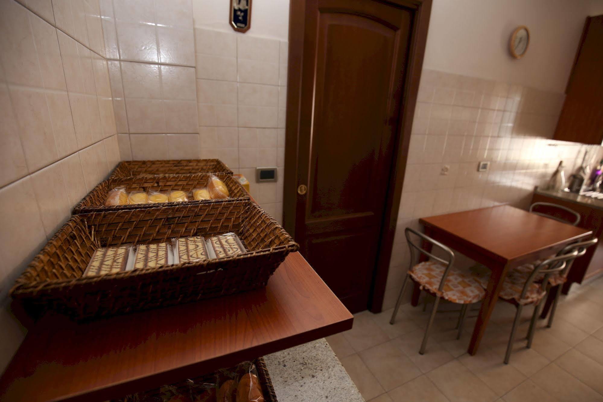 Anastasio II Bed & Breakfast Rome Exterior photo